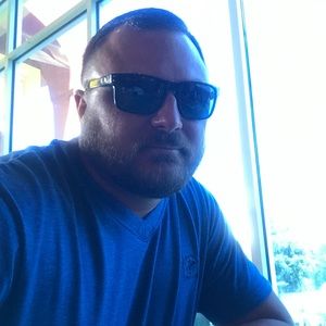 Meet your Posher, Justin